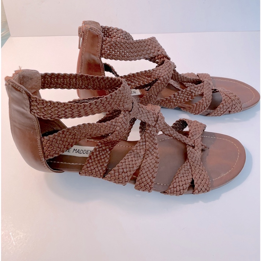 ⭐️Host Pick⭐️ Steve Madden Sandals Size 10